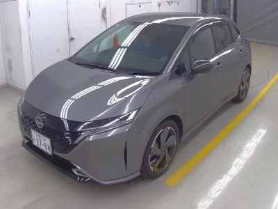 NISSAN AURA