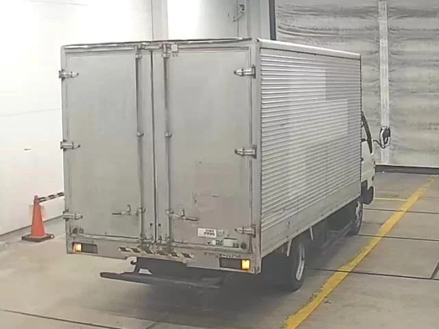Toyota Dyna  с аукциона в Японии