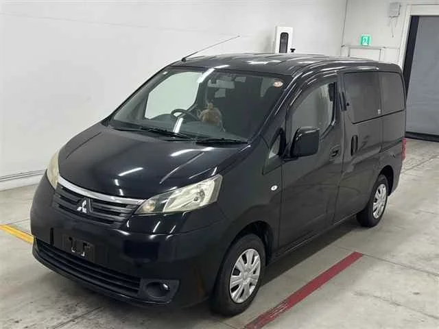 Mitsubishi Delica D:3  с аукциона в Японии