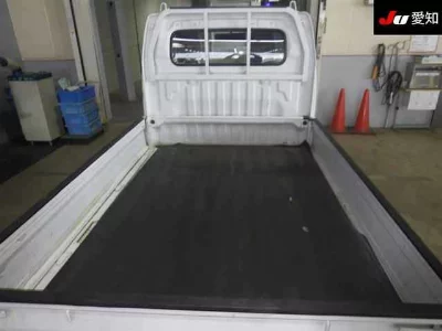 Mazda Scrum Truck