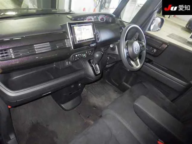 Honda N BOX CUSTOM  с аукциона в Японии