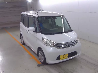 NISSAN DAYZ ROOX