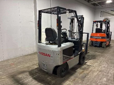 NISSAN  FORKLIFT 