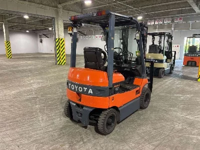 Toyota  FORKLIFT