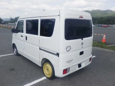 NISSAN CLIPPER VAN