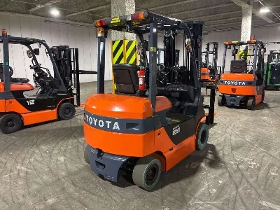 TOYOTA  FORKLIFT 