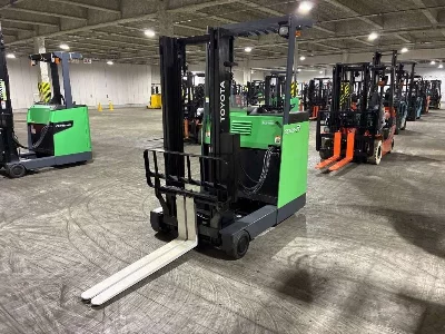 Toyota  FORKLIFT