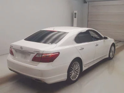 Lexus LS460L