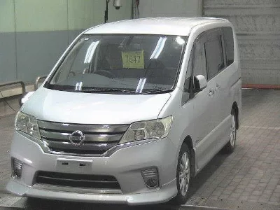 NISSAN SERENA