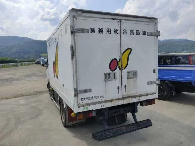 MITSUBISHI CANTER