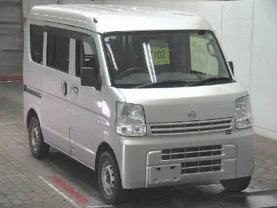 NISSAN NV100 CLIPPER