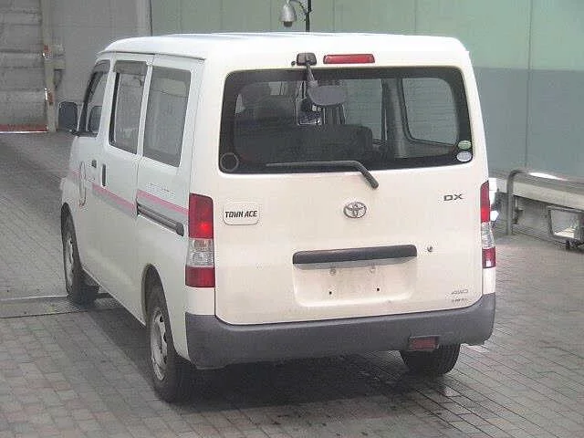 Toyota TownAce  с аукциона в Японии