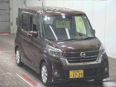 NISSAN DAYZ ROOX