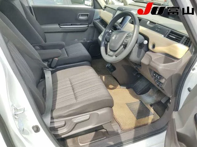 Honda Freed  с аукциона в Японии