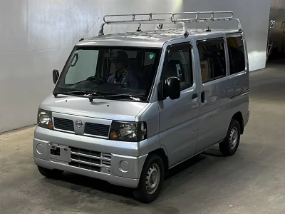 NISSAN CLIPPER VAN