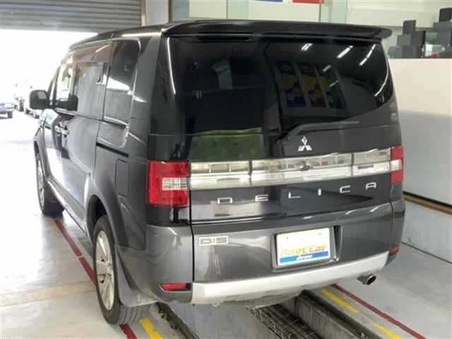 Mitsubishi Delica D:5  с аукциона в Японии