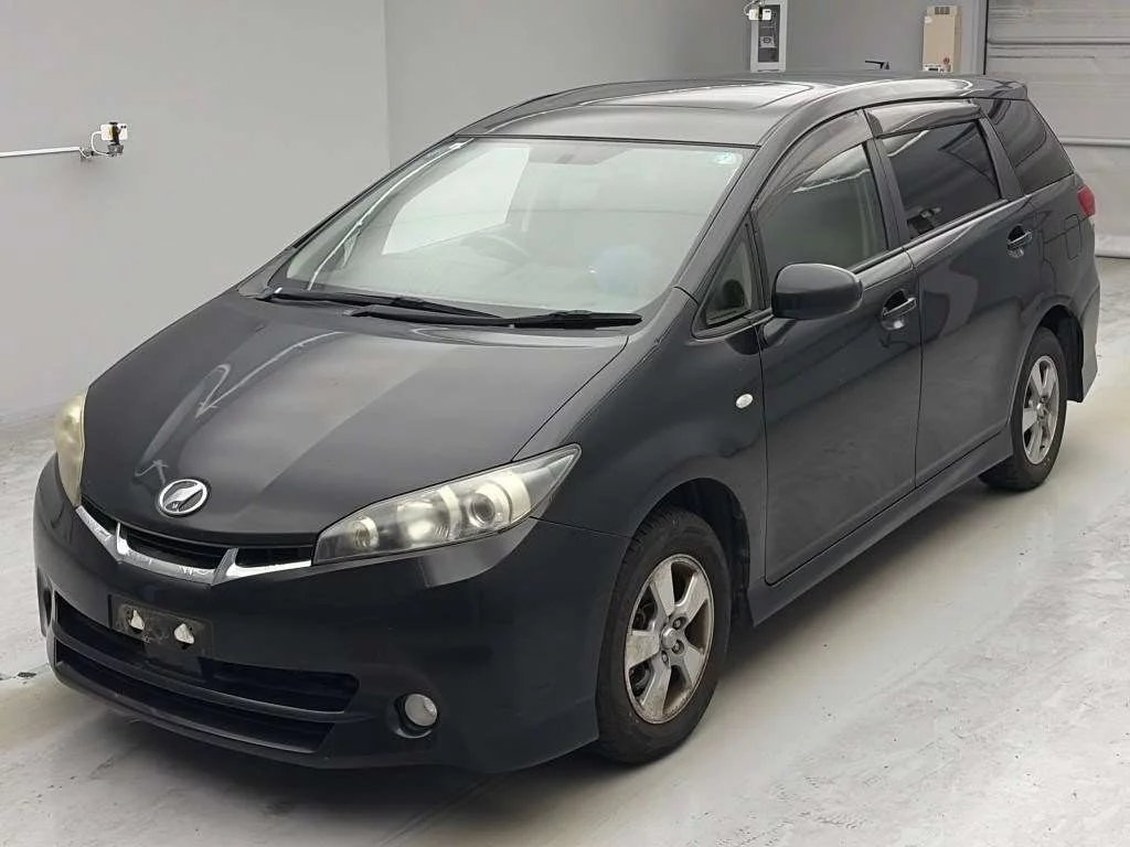 Toyota Wish  с аукциона в Японии
