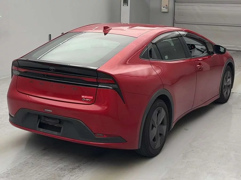 Toyota Prius  с аукциона в Японии