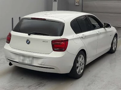 BMW 1 SERIES