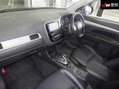 MITSUBISHI OUTLANDER PHEV