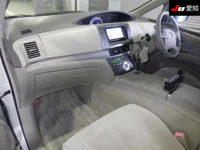 Toyota Estima Hybrid
