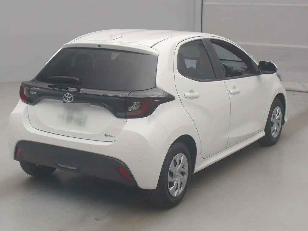Toyota Yaris  с аукциона в Японии