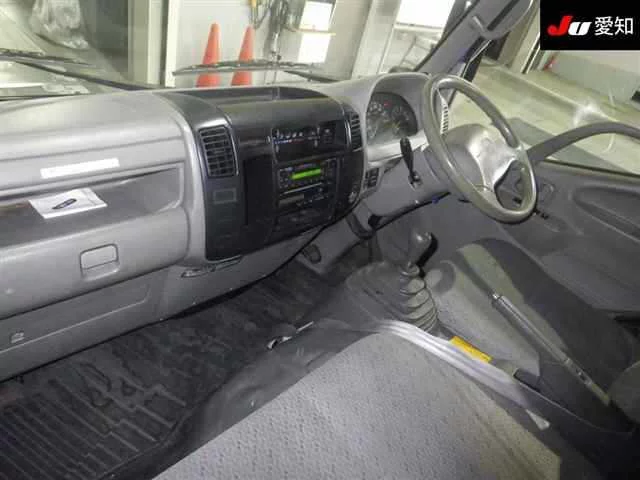 Toyota Dyna  с аукциона в Японии