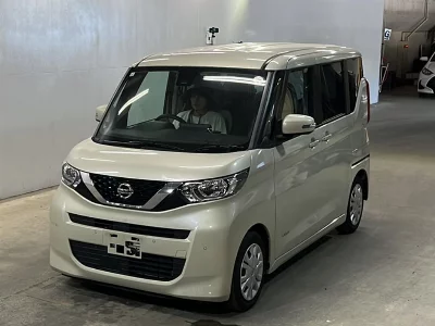 NISSAN ROOX
