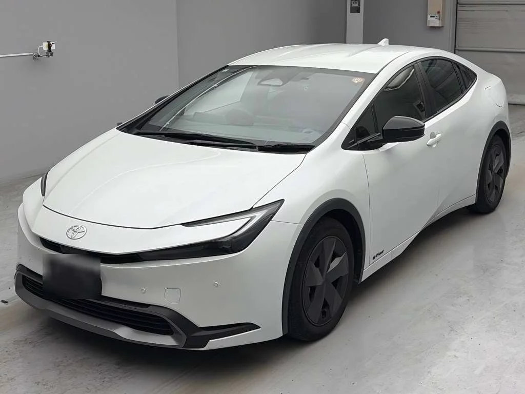 Toyota Prius  с аукциона в Японии