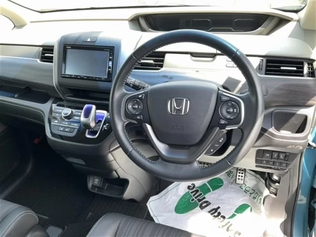 Honda Freed  с аукциона в Японии