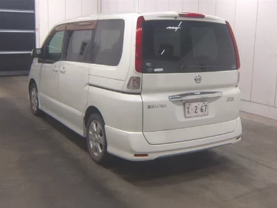 NISSAN SERENA