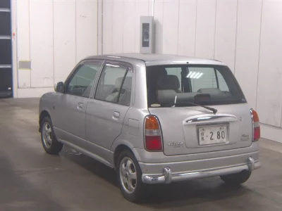 Daihatsu Mira Gino