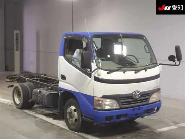 Toyota Dyna  с аукциона в Японии