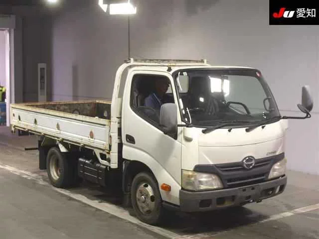 Toyota ToyoAce  с аукциона в Японии