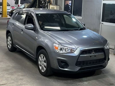 MITSUBISHI RVR
