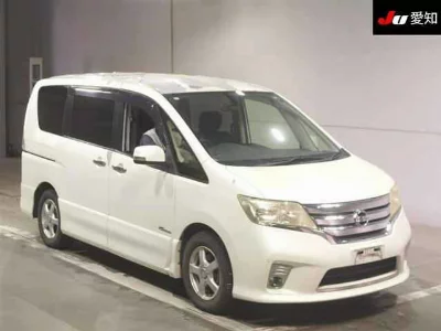 NISSAN SERENA