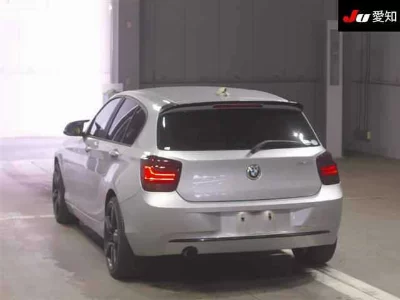BMW 1 SERIES