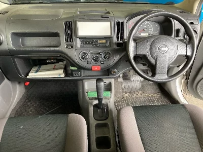 NISSAN AD EXPERT