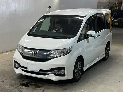 Honda STEPWGN SPADA