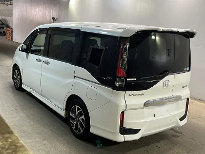 Honda STEPWGN SPADA