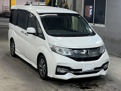 Honda STEPWGN SPADA