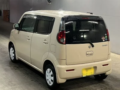 SUZUKI MRWAGON