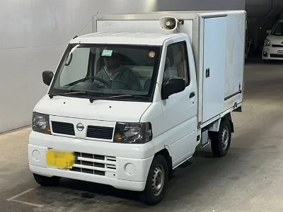 NISSAN CLIPPER TRUCK