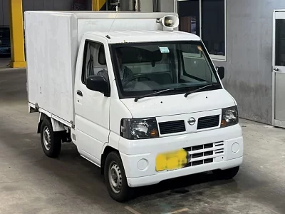 NISSAN CLIPPER TRUCK