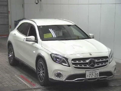 MERCEDES BENZ GLA