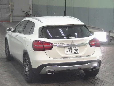 MERCEDES BENZ GLA