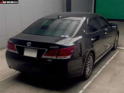 Toyota CROWN MAJESTA