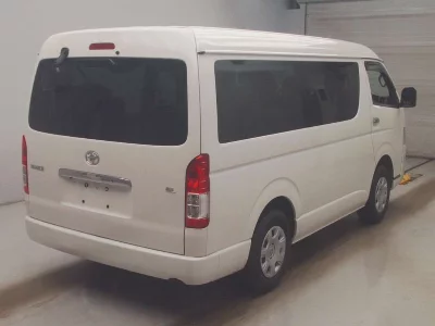 TOYOTA HIACE WAGON
