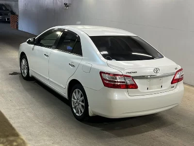 Toyota Premio