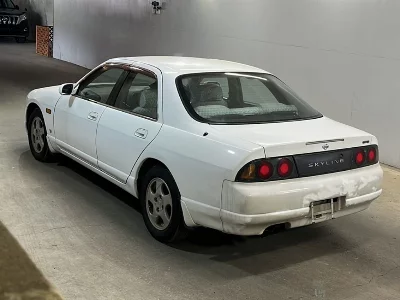 NISSAN SKYLINE